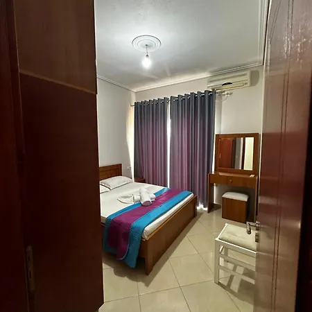 Ylli's * Sarandë