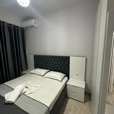 Apartment Ylli's