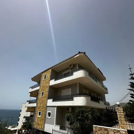 Ylli's Apartment Sarandë