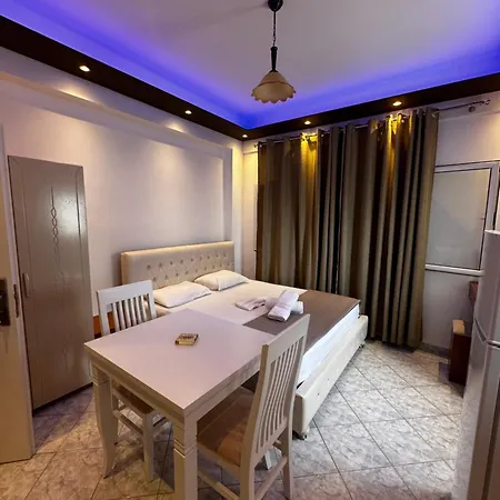 Ylli's Sarande