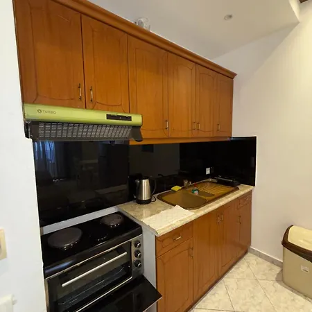 Ylli's Apartment