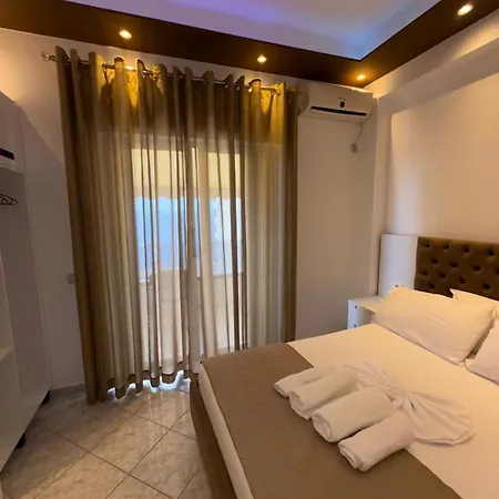 Ylli's * Sarande