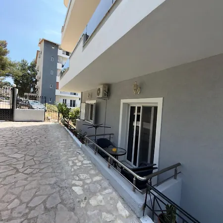 Apartamento Ylli's *