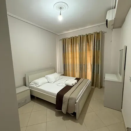 Ylli's Apartment Sarandë