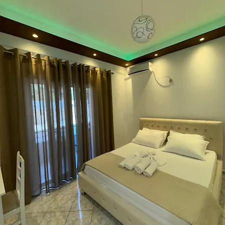 Ylli's Apartment Sarandë